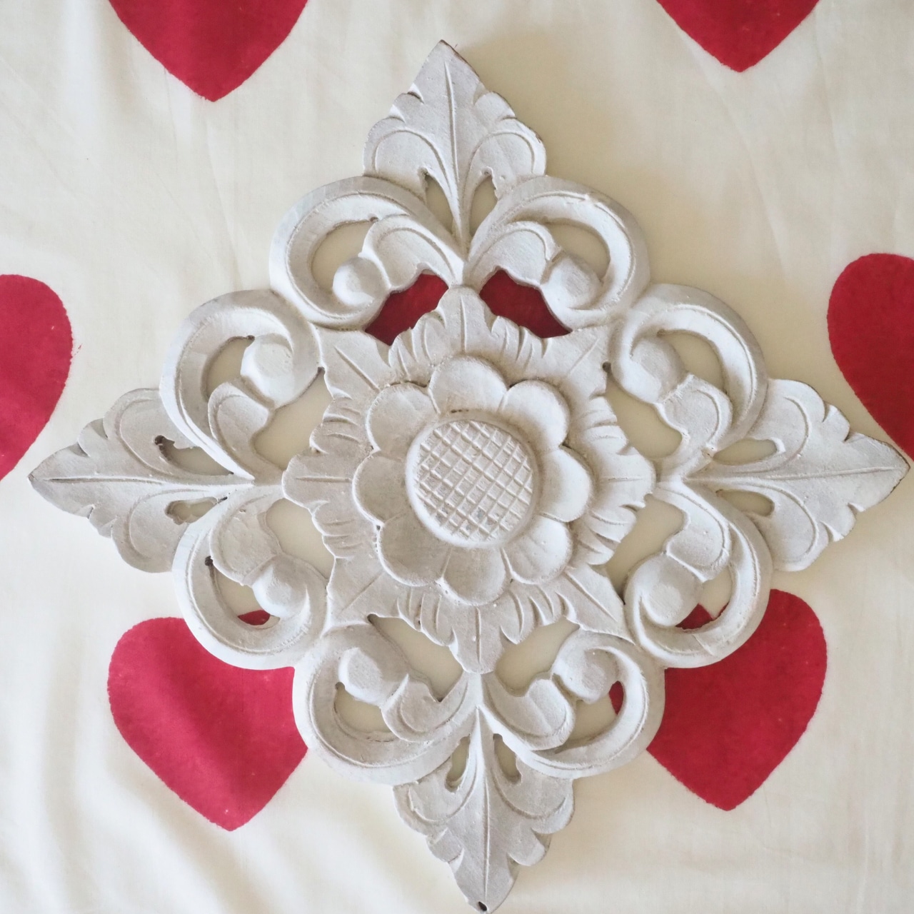 ブロックプリント生地【50cm単位】インド綿 ハート柄 白×赤 #40910-WT1