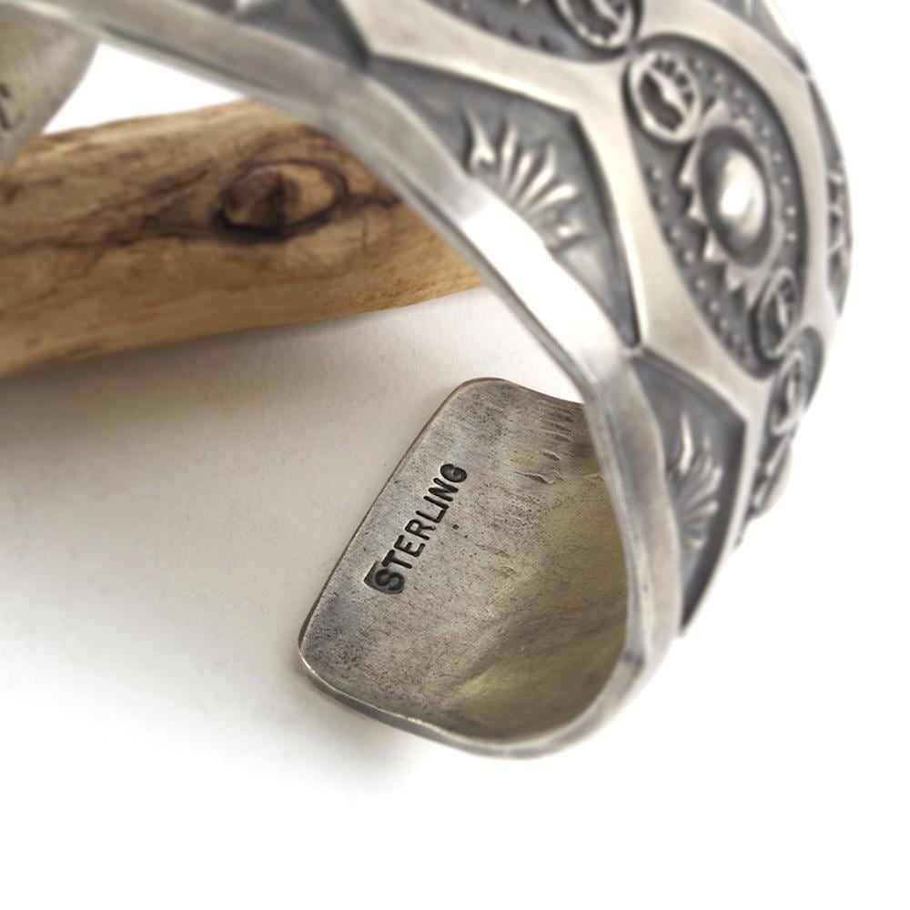 INDIAN JEWELRY インディアンジュエリー】Navajo Stampwork Widebangle
