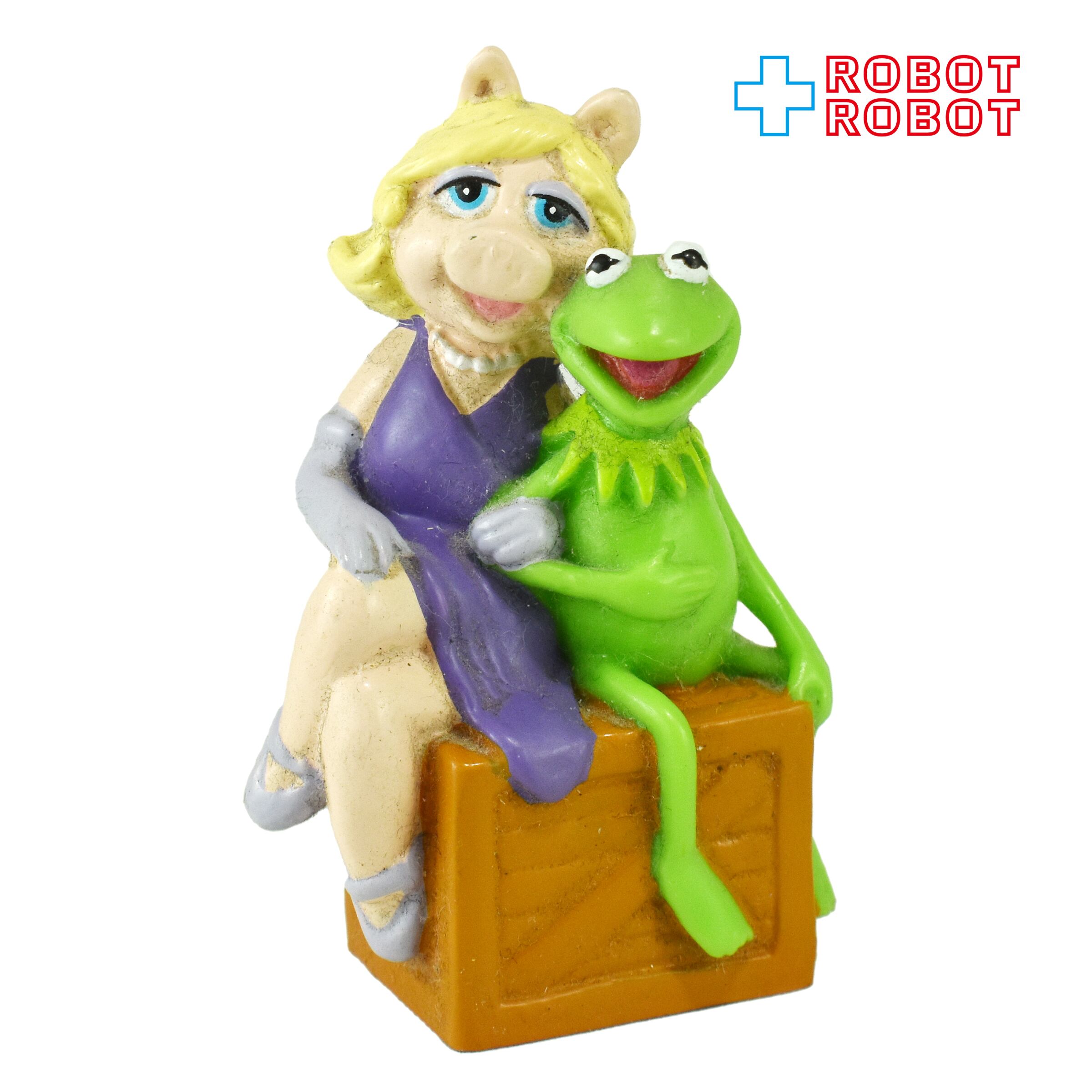 カーミット と ミスピギー の アクションフィギュア アプローズ セサミストリート マペッツ カーミット & ミス・ピギー PVC