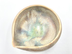 マット結晶釉片口　ライムオパール