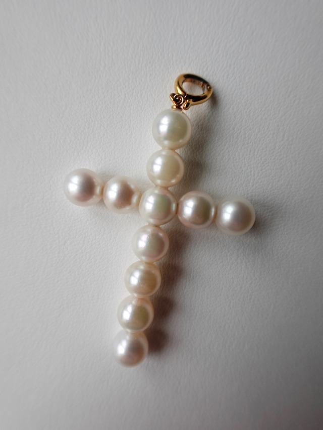 BIG CROSS white