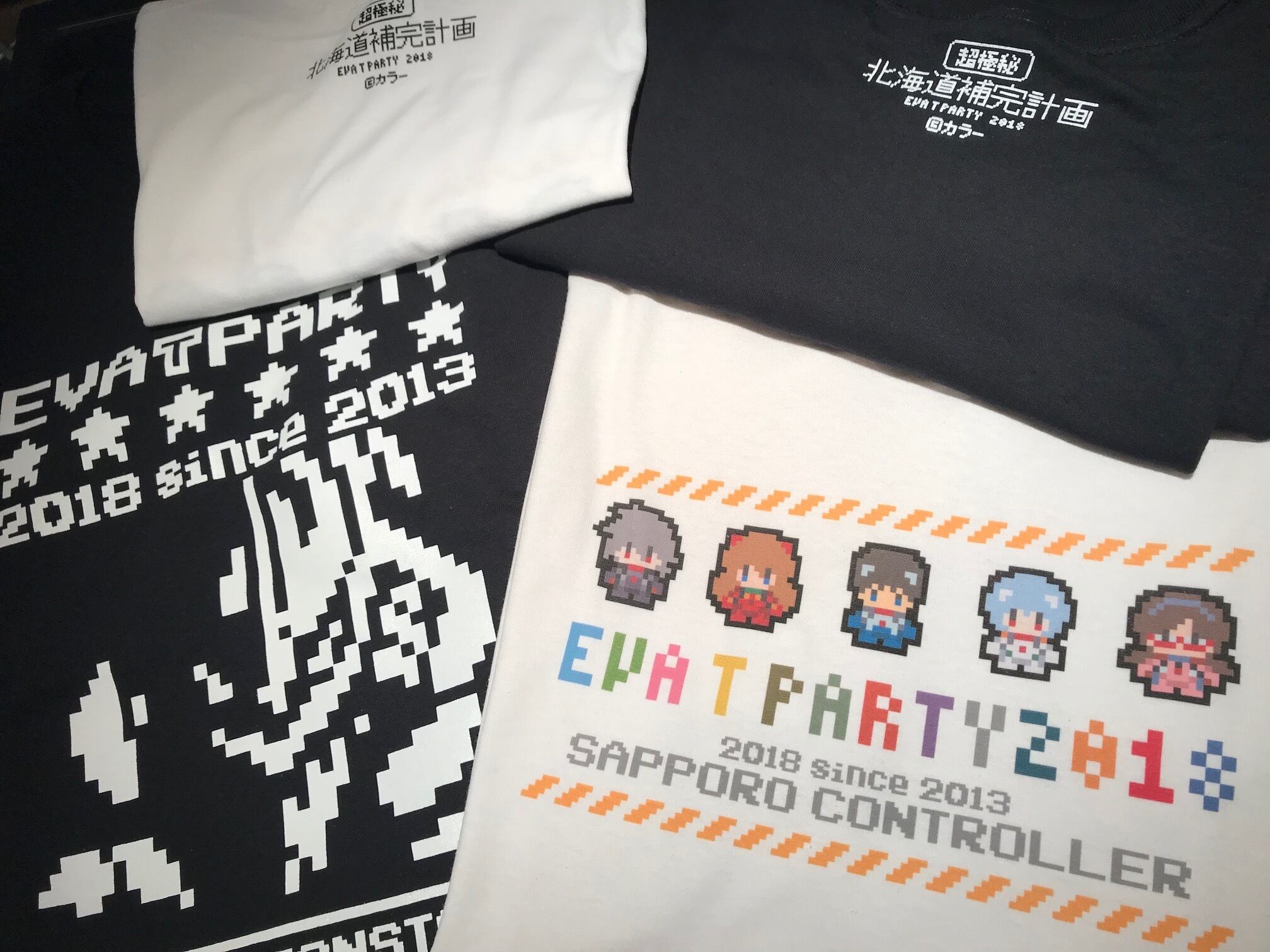 （販売終了) エヴァンゲリオン・CONTROLLERコラボ商品  EVA T PARTY 2018 in SAPPORO 限定 ドットTシャツ -ロゴ-