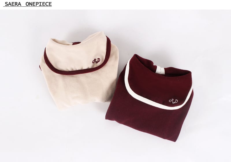 saera onepiece S ~ XL  /  犬の服 秋冬 新作  ストレッチ ドレス ドッグウェア 可愛い 犬服 長袖 ワンピース セーラー服 お揃い