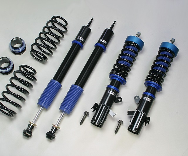 フィエスタ用車高調整式サスペンションキット Adio フィエスタ用車高調整式サスペンションキット Adio