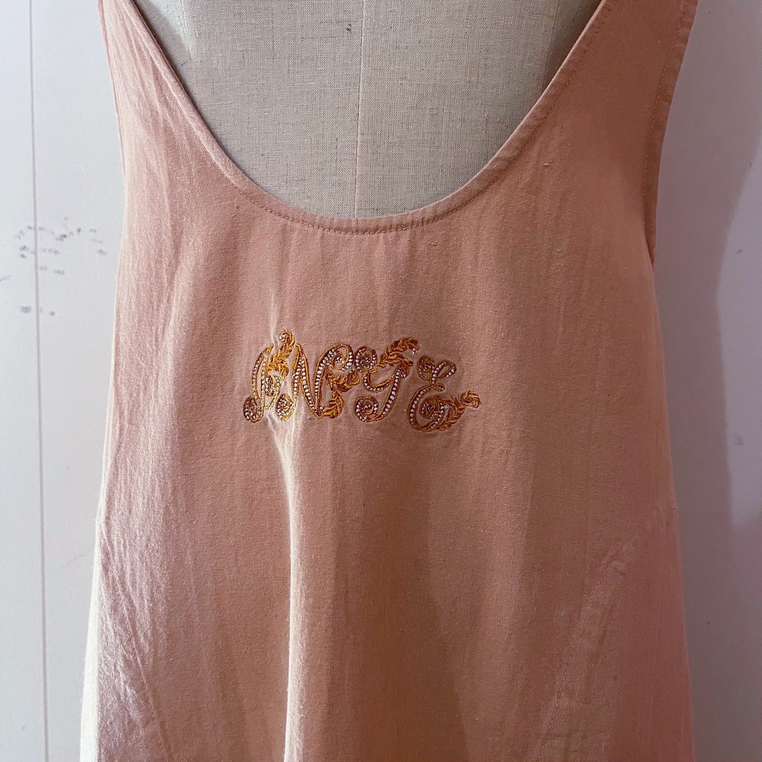 INGEBORG / pale pink round jumper skirt