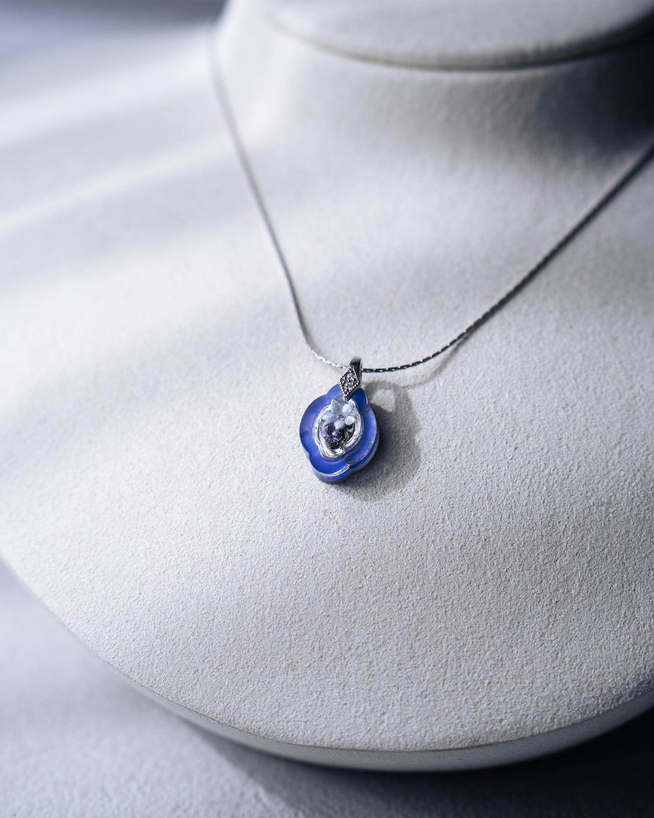 青紫の宝石 -桔梗- necklace