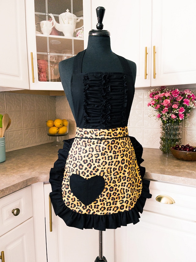 ✤Sugar baby aprons✤【ハート】  Vintage darling in leopard　F021