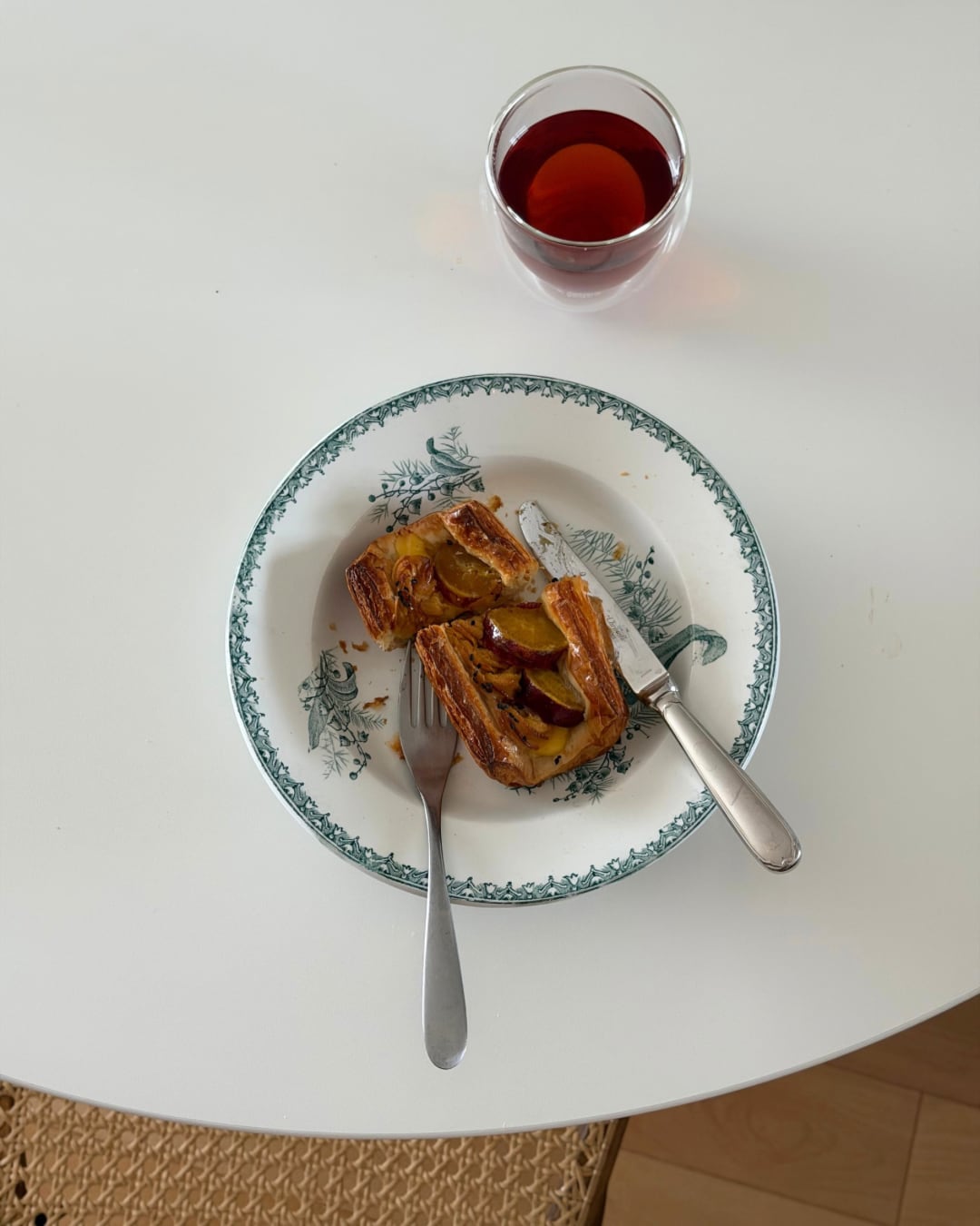 Saint amand サンタマン / ”MUGUET” すずらんの深皿プレート 1800年代 (d)