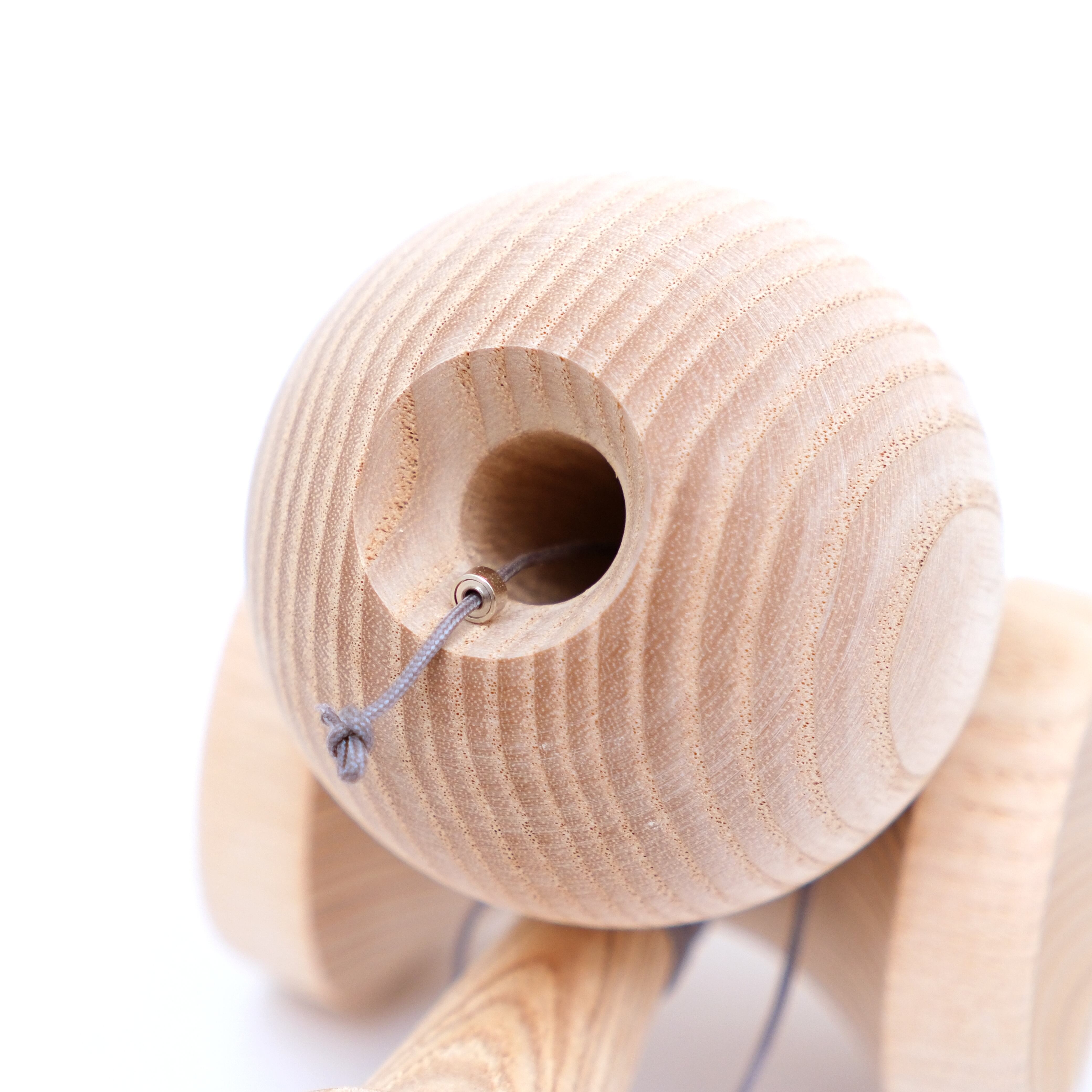 5th ASH / アッシュ | TOKYO KENDAMA｜育てるけん玉
