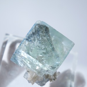 シャンファーリン産 フローライト / 原石 標本【E_6】