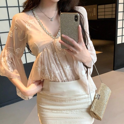 【2点セット】刺繍ビジューラッフルブラウス＋ミニスカ ・72832