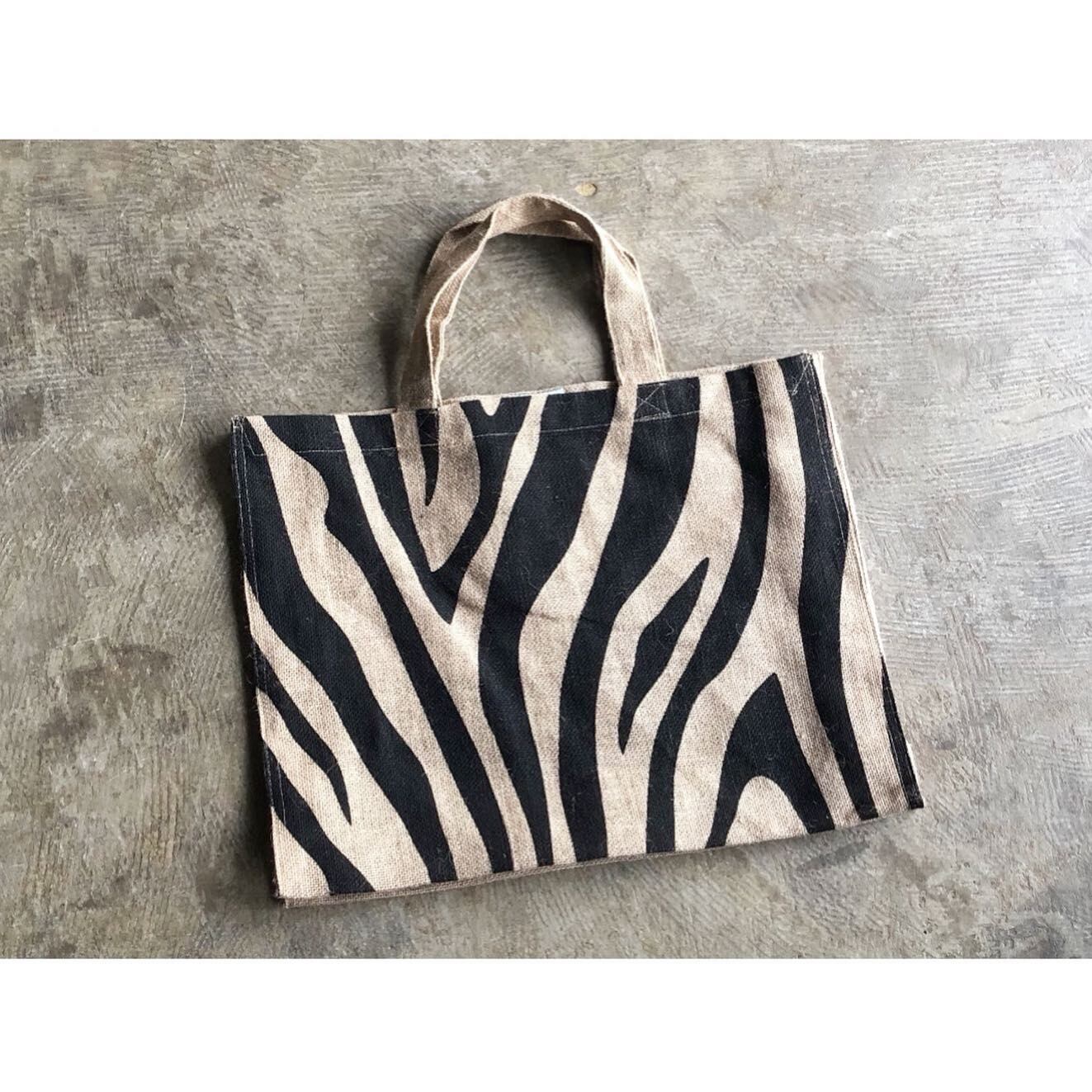 Maison Bengal(メゾンベンガル) Animal Jute Tote -Zebra- | AUTHENTIC Life Store  powered by BASE