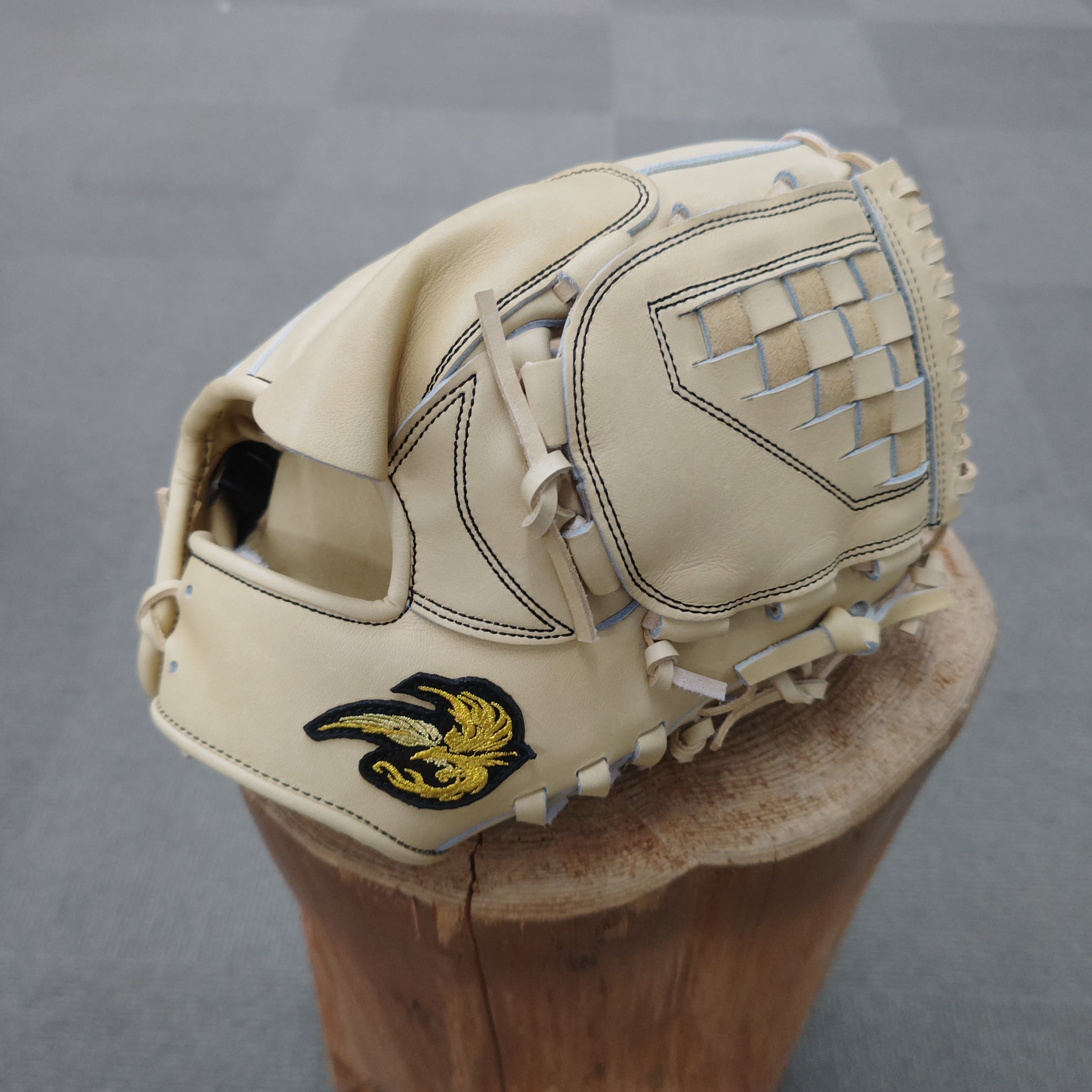 舞 舞 鳳凰ラベル 投手特化型 特殊重心グローブ 硬式用 投手用 右投げ