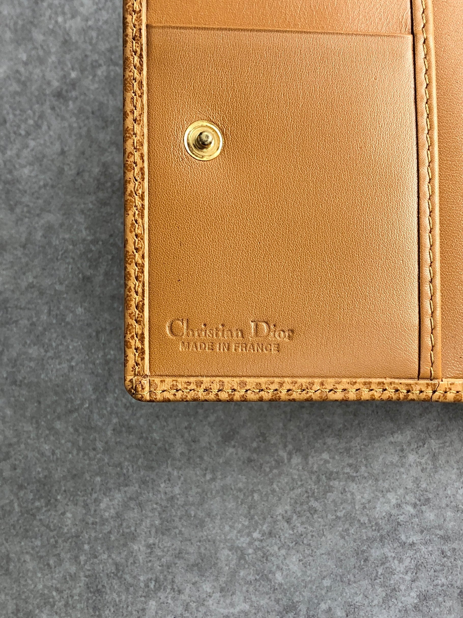 Christian Dior クリスチャン ディオール 財布 ブラウン CDオーバル