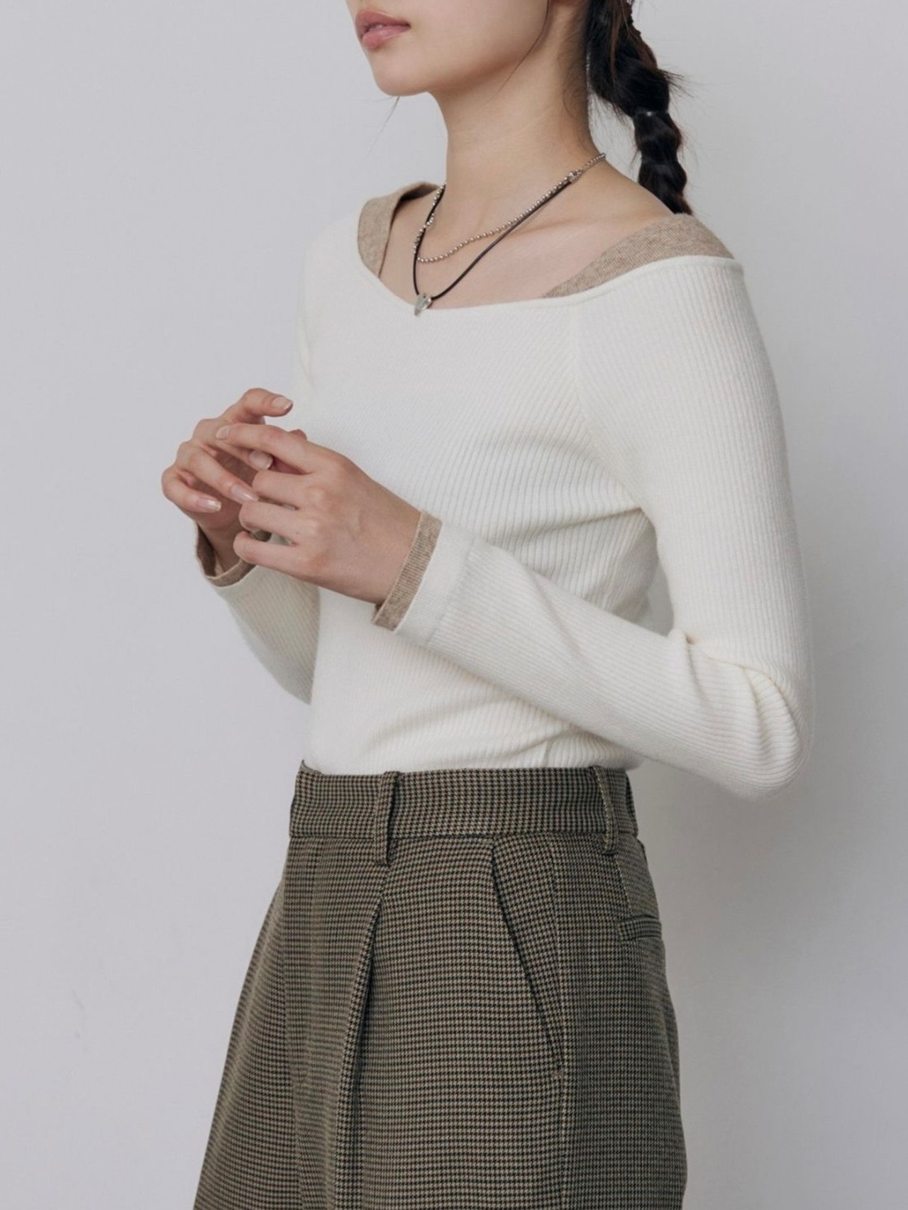 Bicolor Layered Off-Shoulder Knit / IVORY - 1