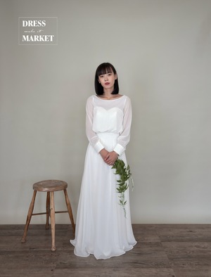 【3営業日以内に発送】￥47,800（税別）ウェディングドレス ウェディング購入 結婚式  フォトウェディング ロングスリーブドレス オフホワイト *DM100026