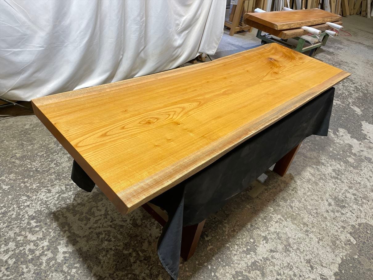 ケヤキ3914 欅 一枚板無垢 乾燥材 1750x540‐560x50mm カウンター ケヤキ3914 欅 一枚板無垢 乾燥材 1750x540‐560x50mm カウンター