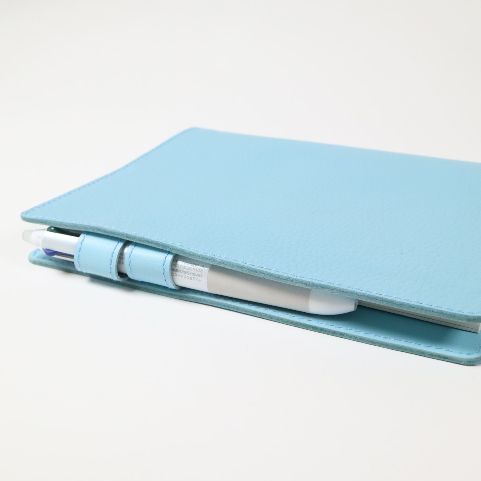 本革 A5 手帳カバー バタフライストッパー 水色 | LIVE in SMILE