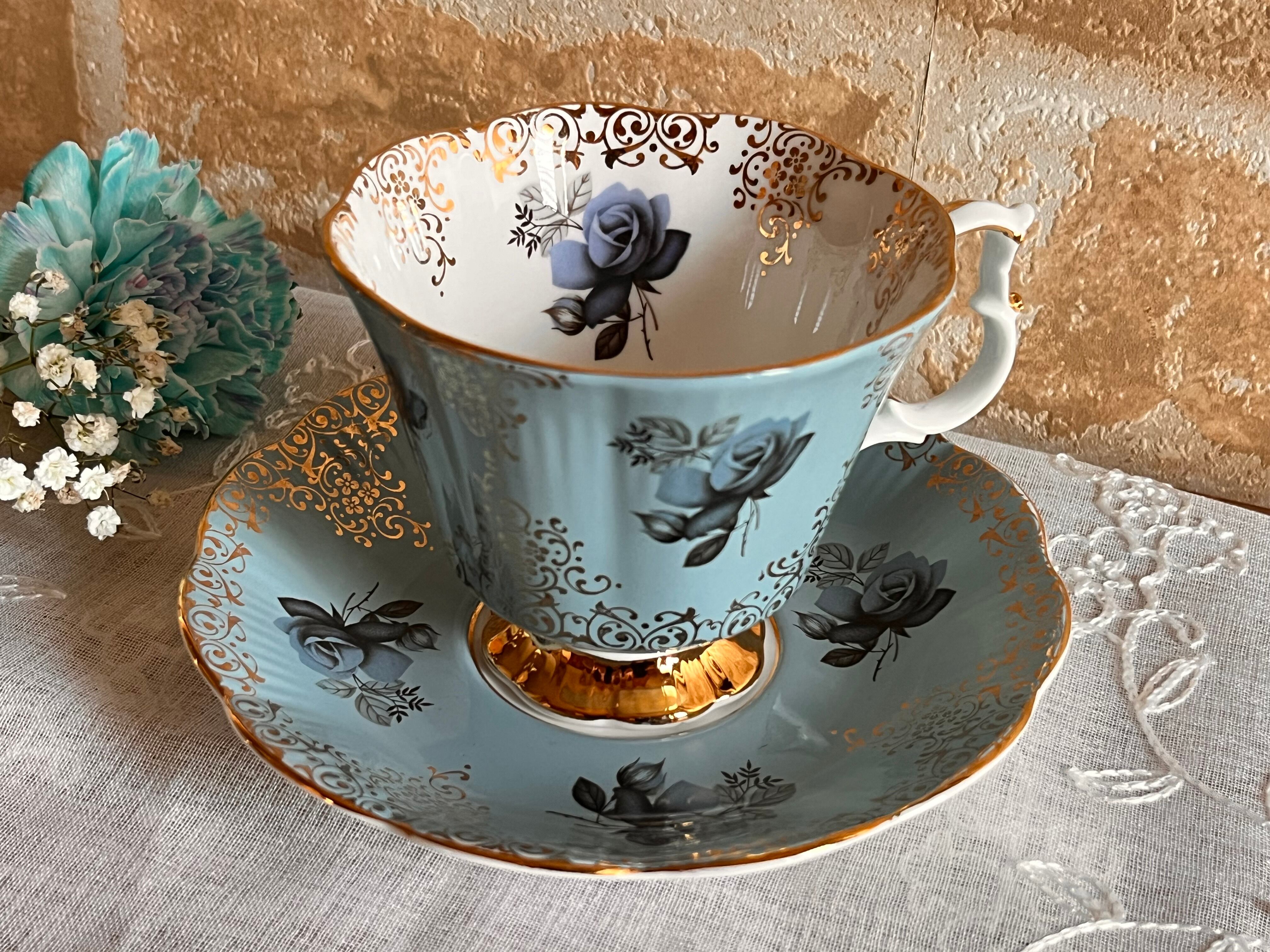 ロイヤルアルバート ブルーと金彩が美しい カップ&ソーサー