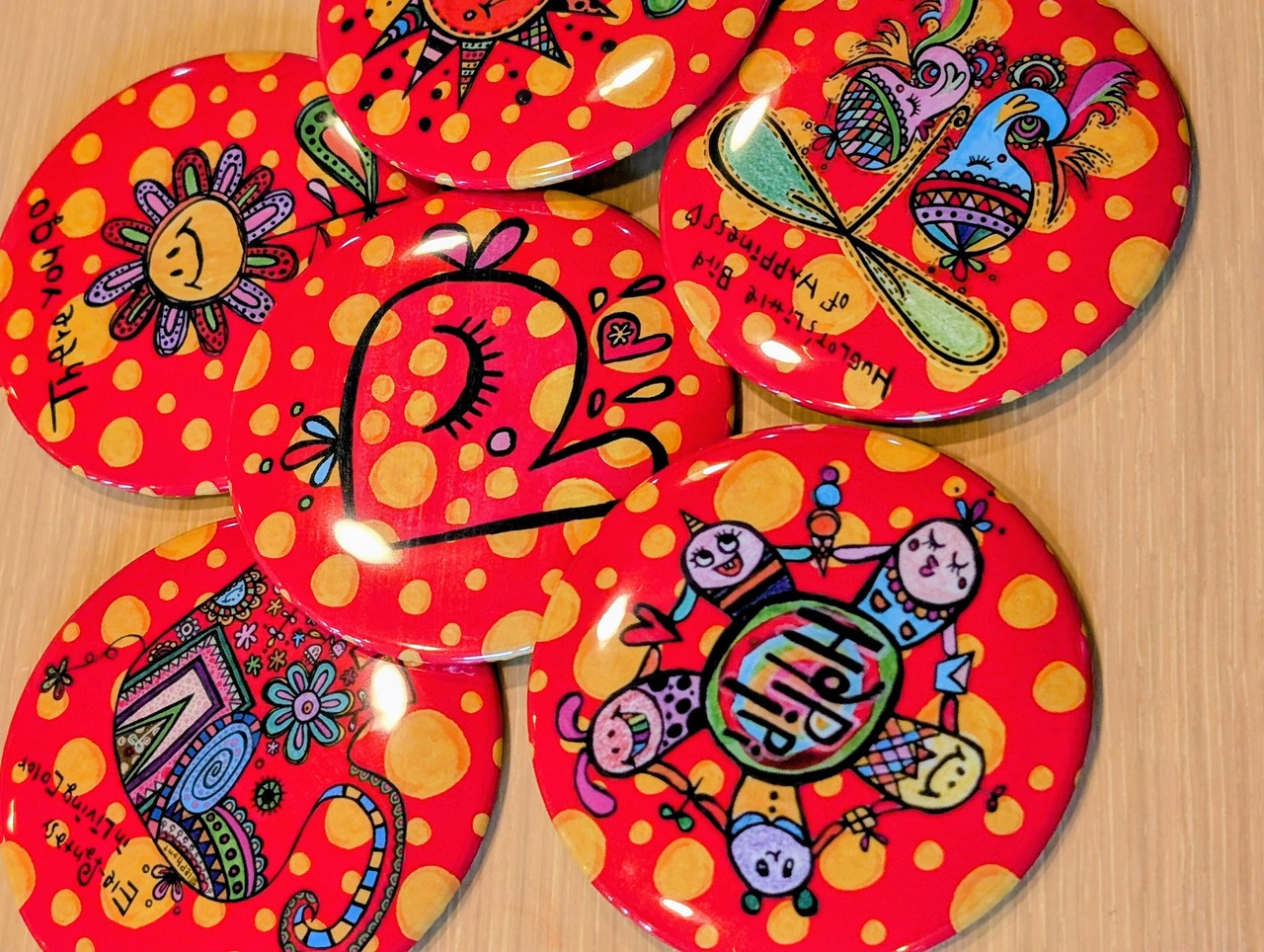 pipi BIG 缶バッジ ハピピ