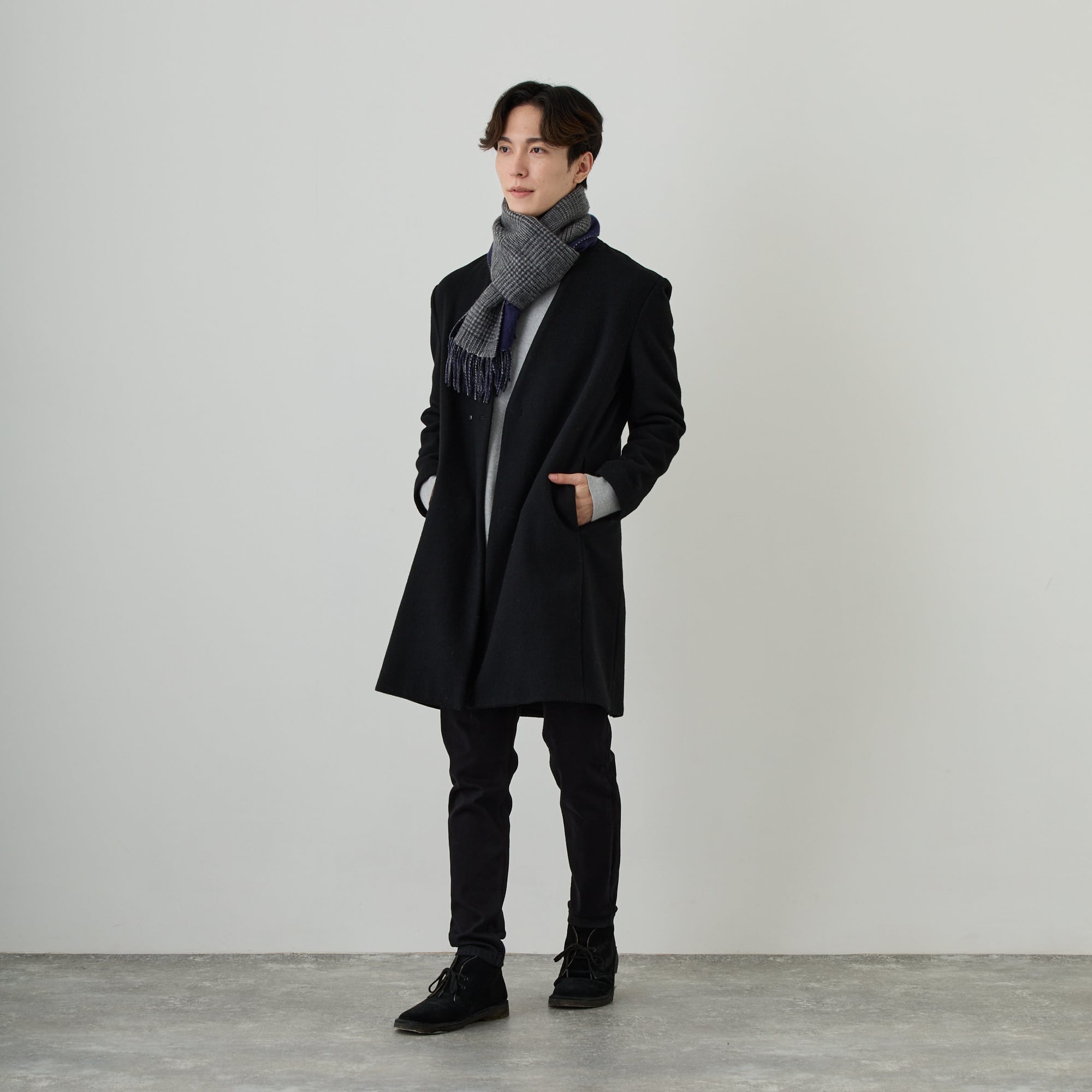 Elensia】カシミヤブレンドチェックマフラー <チャコール ネイビー