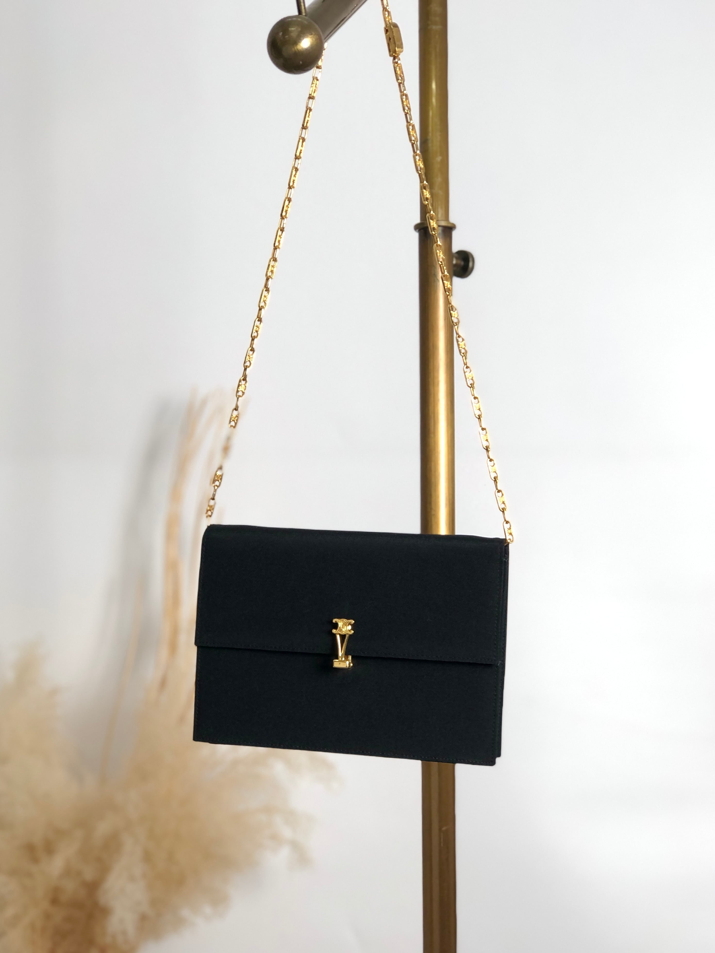 CELINE セリーヌ ショルダーバッグ ブラック トリオンフ キャンバス