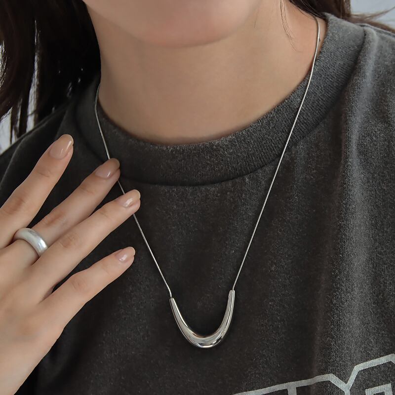 クロネコゆうパケット送料無料】ネックレス スネークチェーン U字  