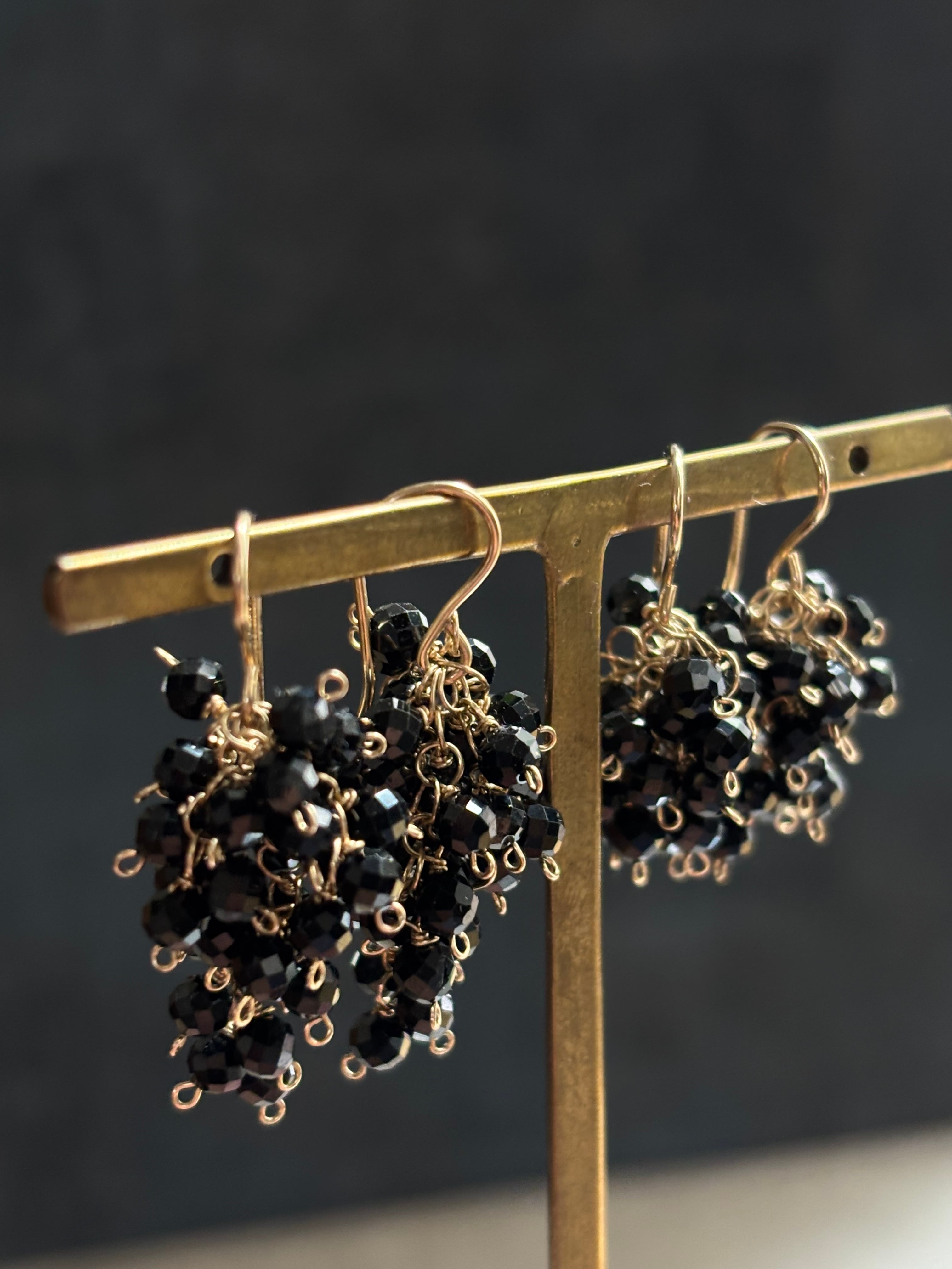 14kgf》ブラックスピネルの実りのピアス 大 | mellow PLU