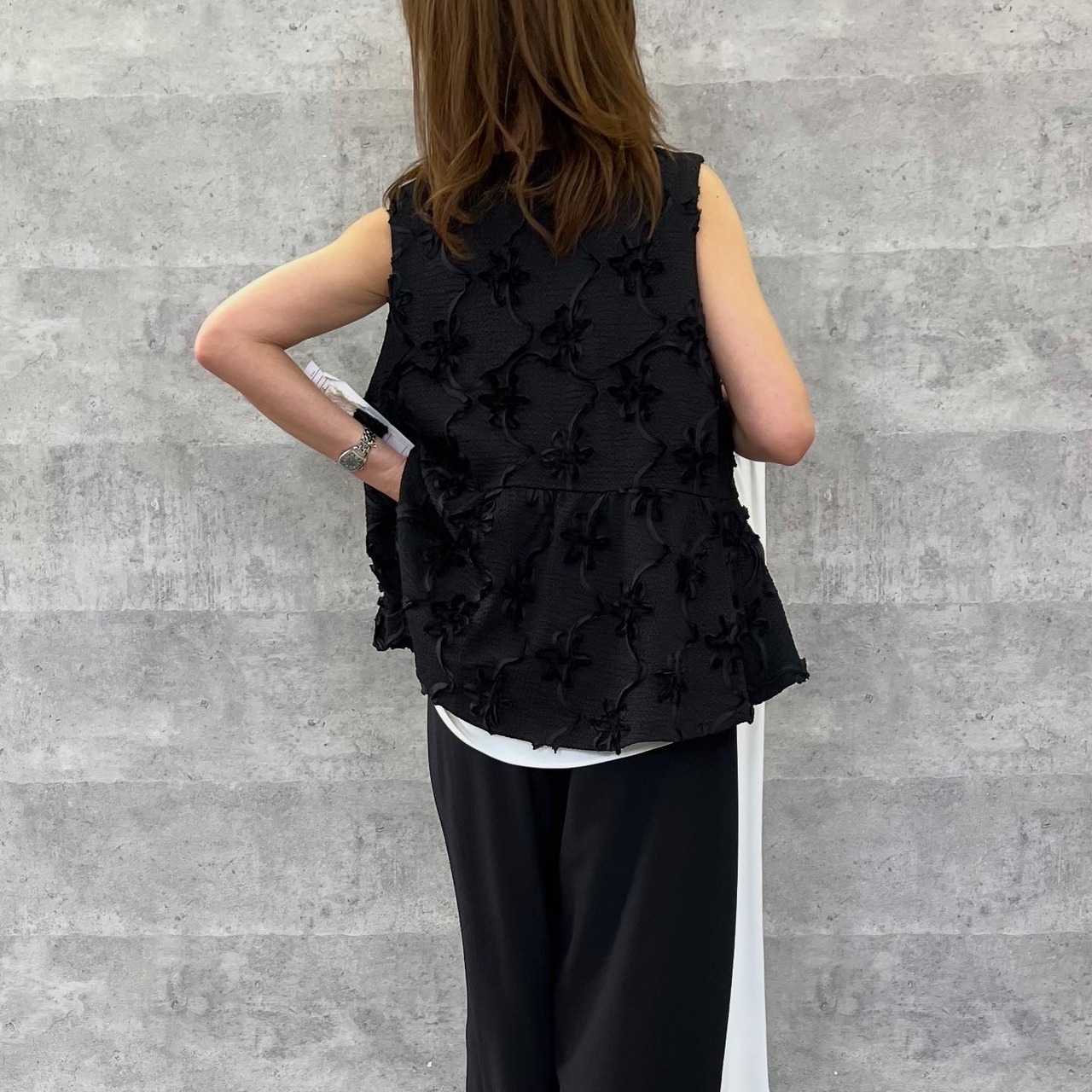 アンナケリー  Annakerry FLOWER CUTSEW VEST