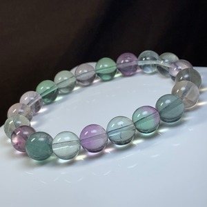 A81.透明☆可愛い色合い フローライト ブレスレット