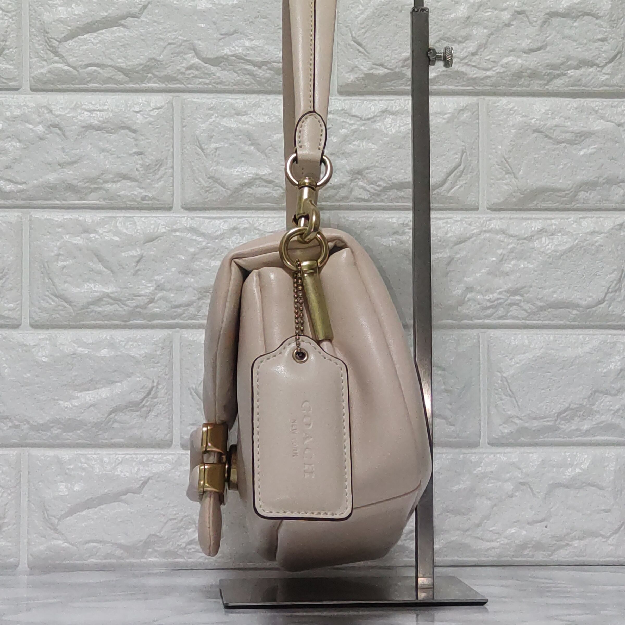 COACH コーチ 新作 タビー ショルダーバッグ ホワイト 新品未使用  