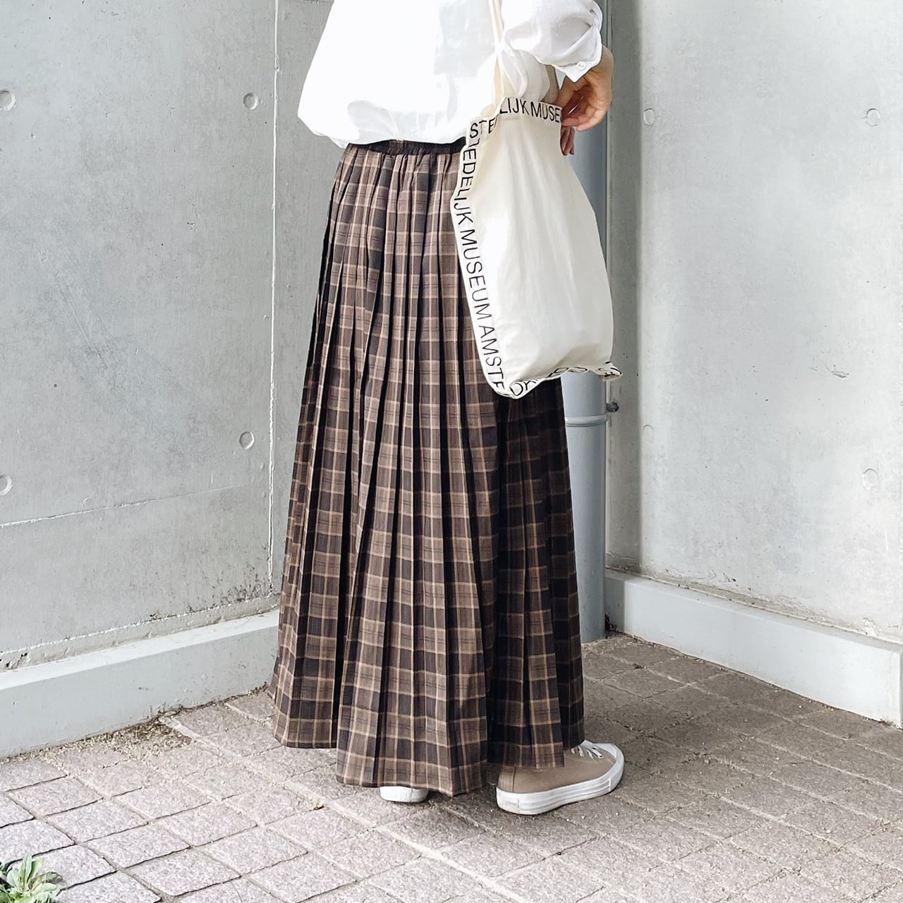 Pleats check skirt (brown)