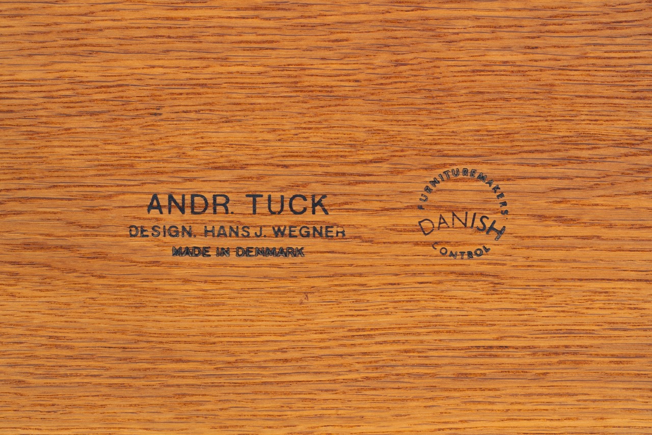 Hans J Wegner | AT33 sewing table