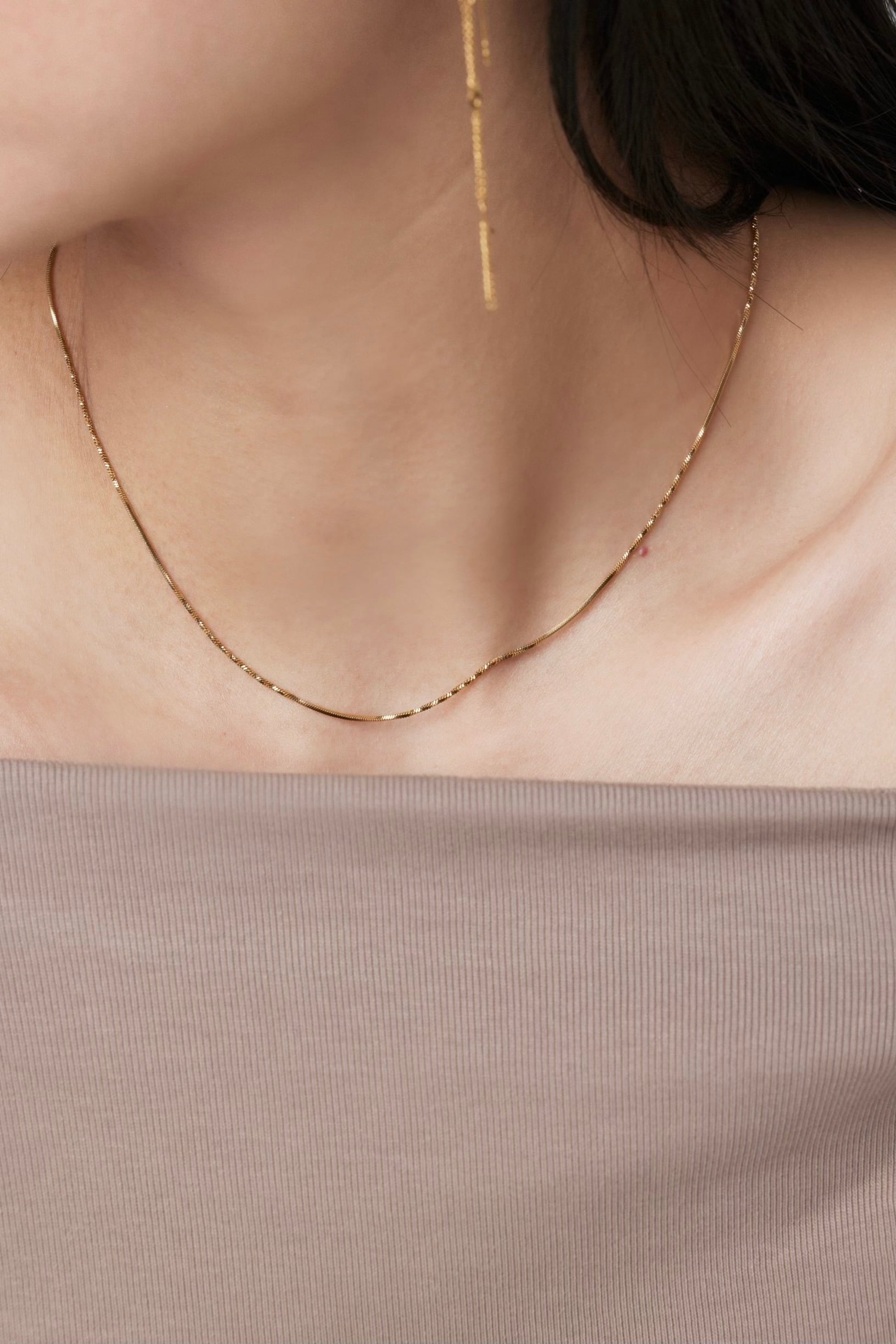 ツイストデザイン ネックレス