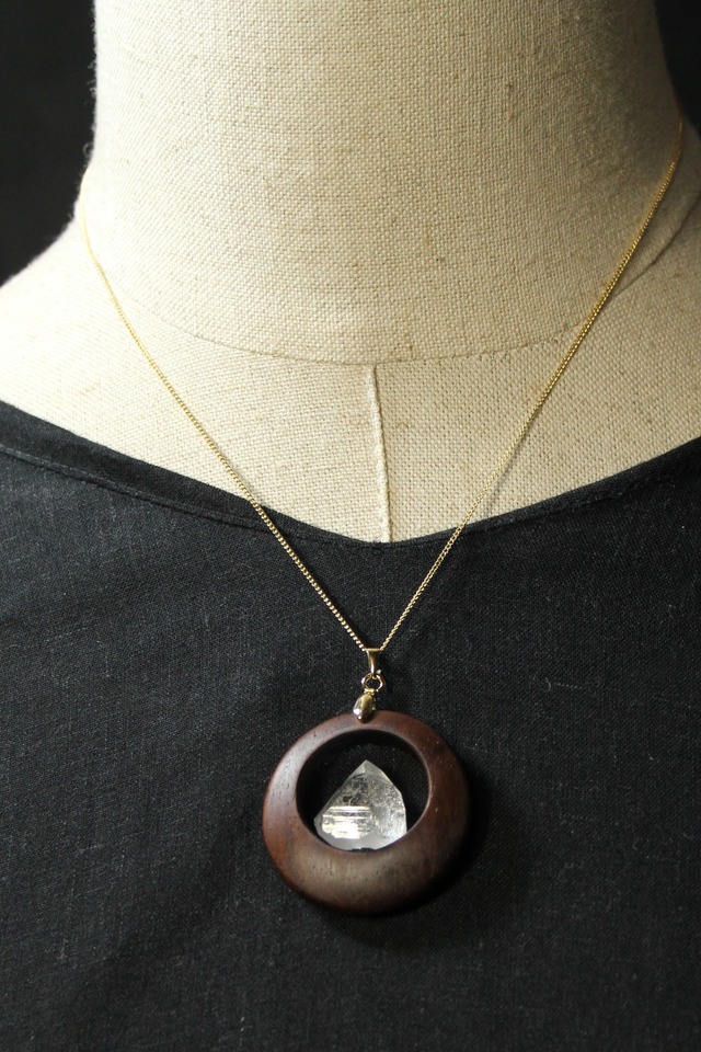 【122】宮崎クリスタル ローズウッドペンダント