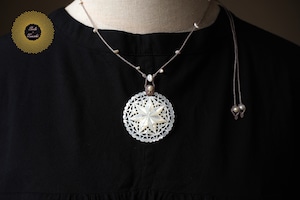 (ワックスコード)ベツレヘムパールと淡水パールのマクラメ編みペンダント 〜Star Light〜