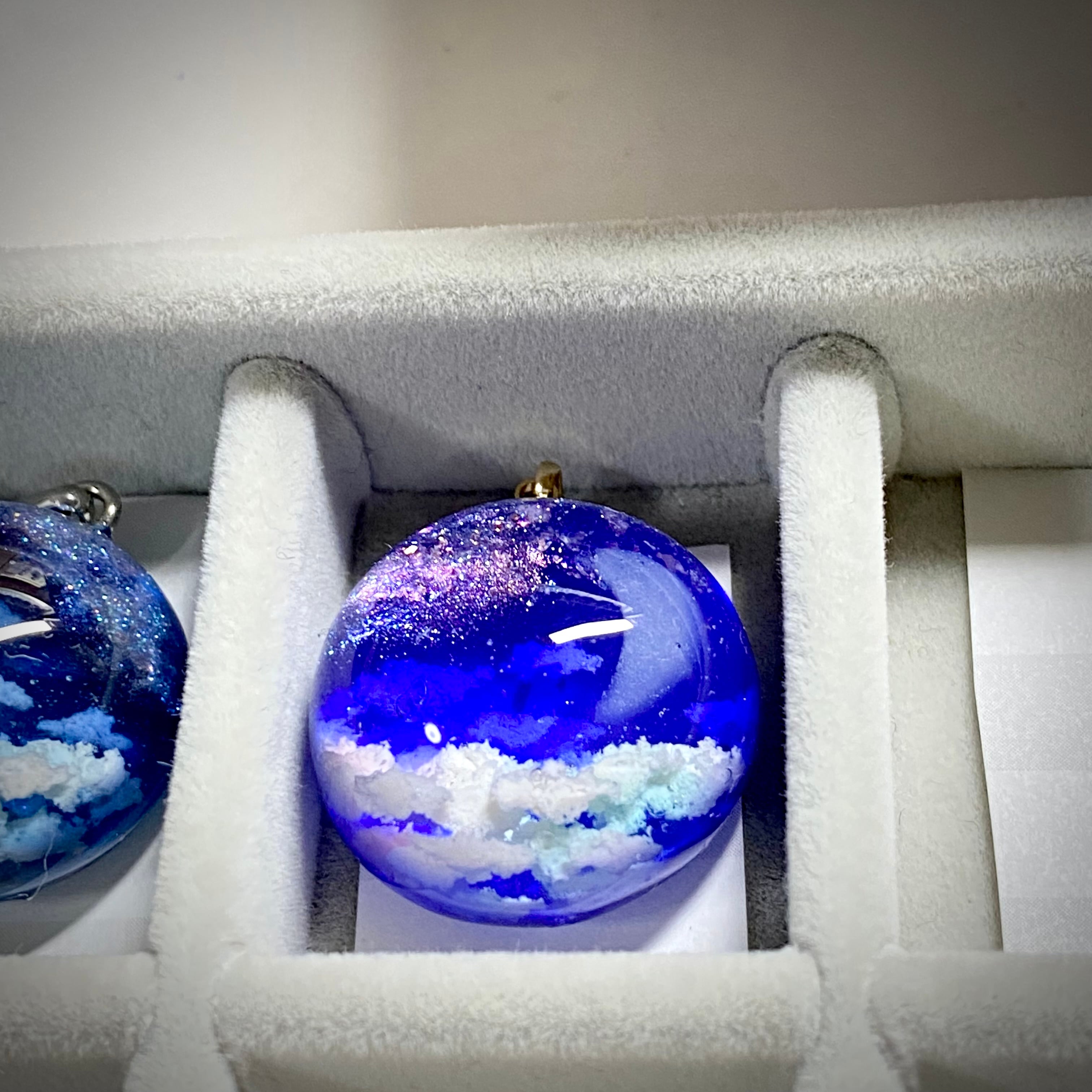 半球の雲レジン 夜空 三日月と天の川 C | Pay ID