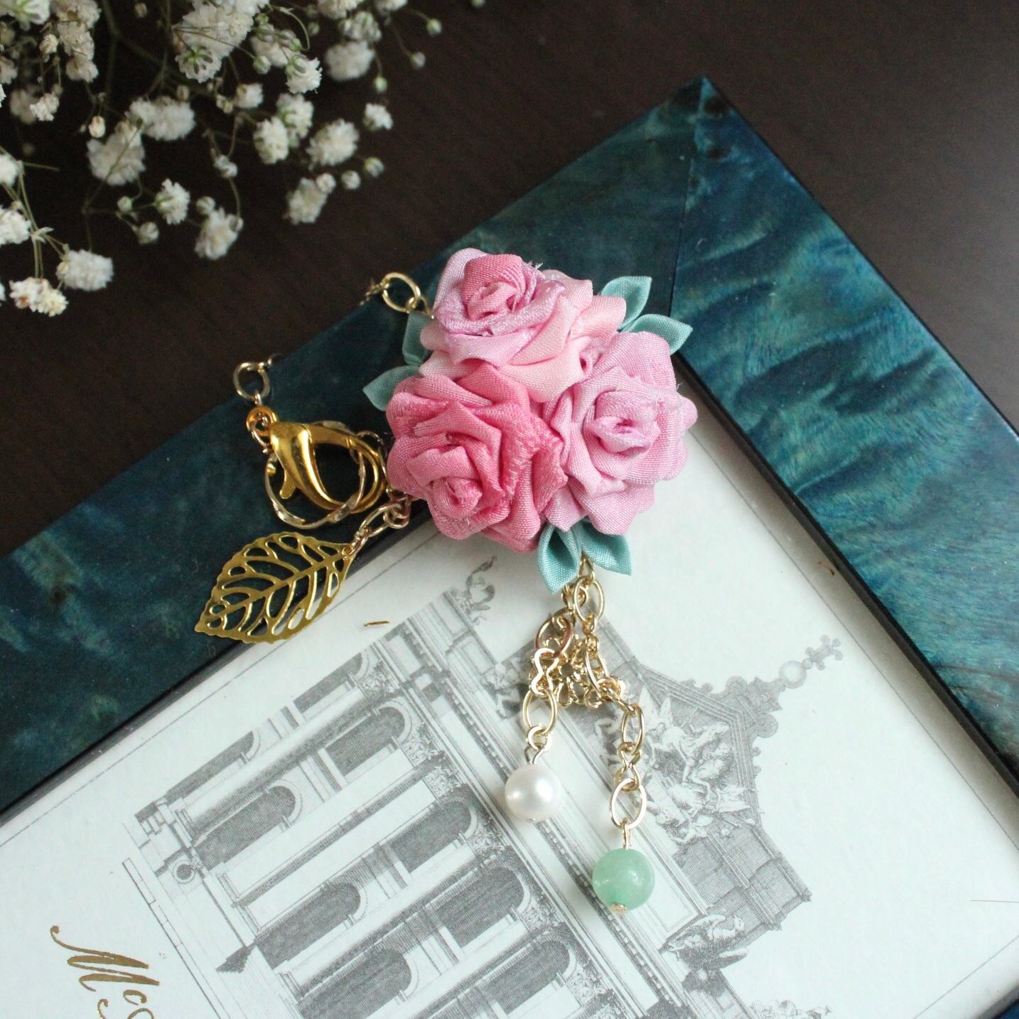 薔薇のバッグチャーム │ 帯留め │ コサージュ │ ブローチ │ ヘア