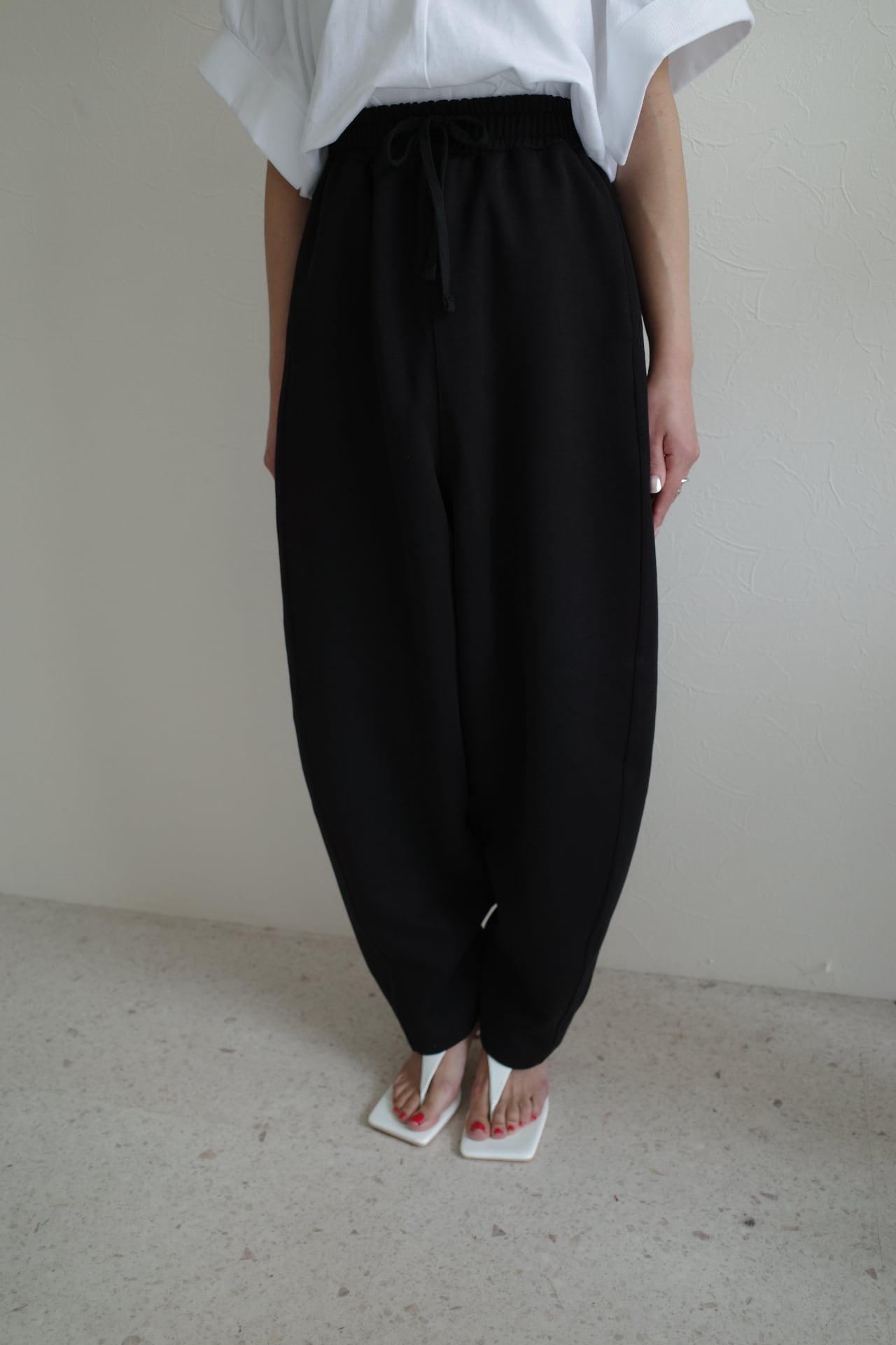 relax punch cocoon pants (black) | e L L a