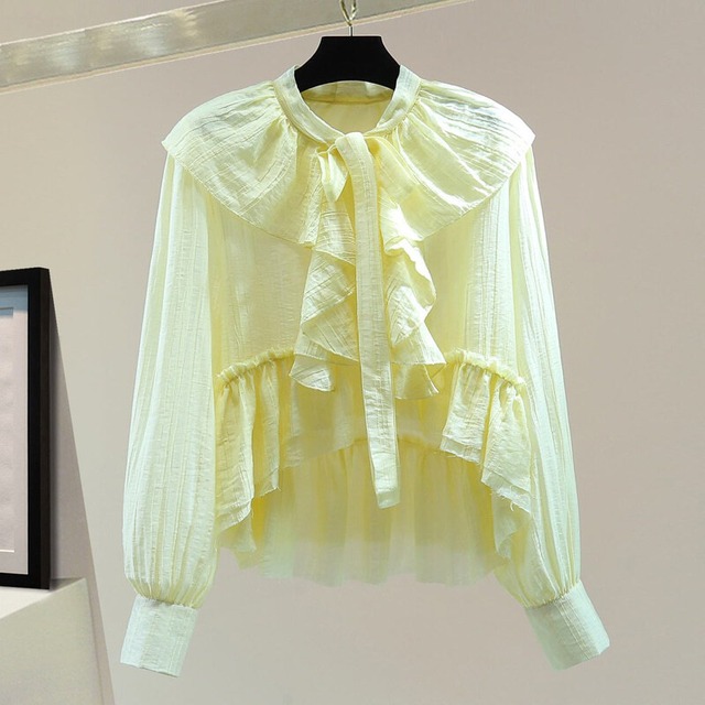 Yellow raffle flare blouse　M1113