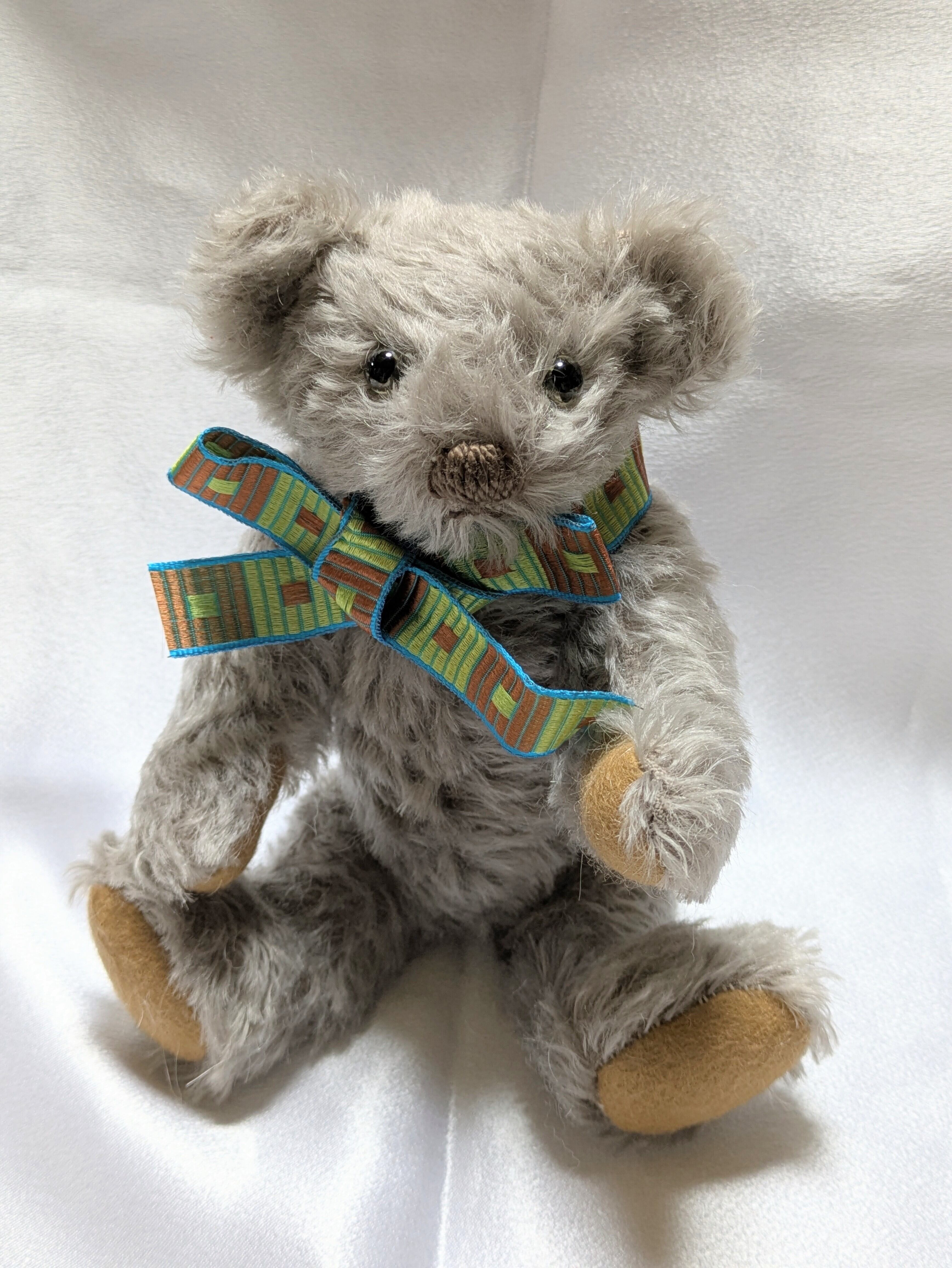 《本格テディベア》(アンゴラモヘア)グレーピンクちゃん中サイズ