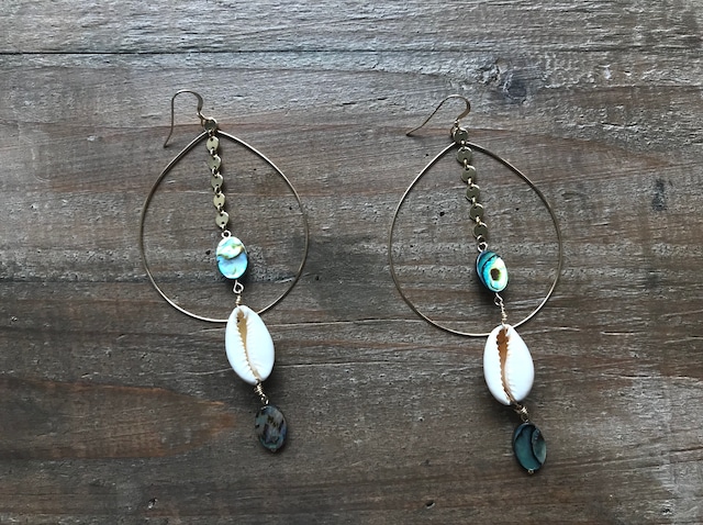 【14kgf】Abalone shell × cowry hoops