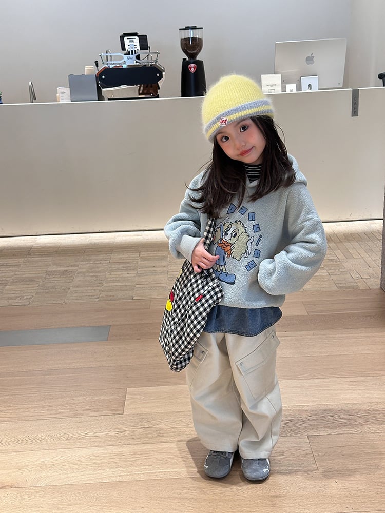 もこもこイラストパーカー