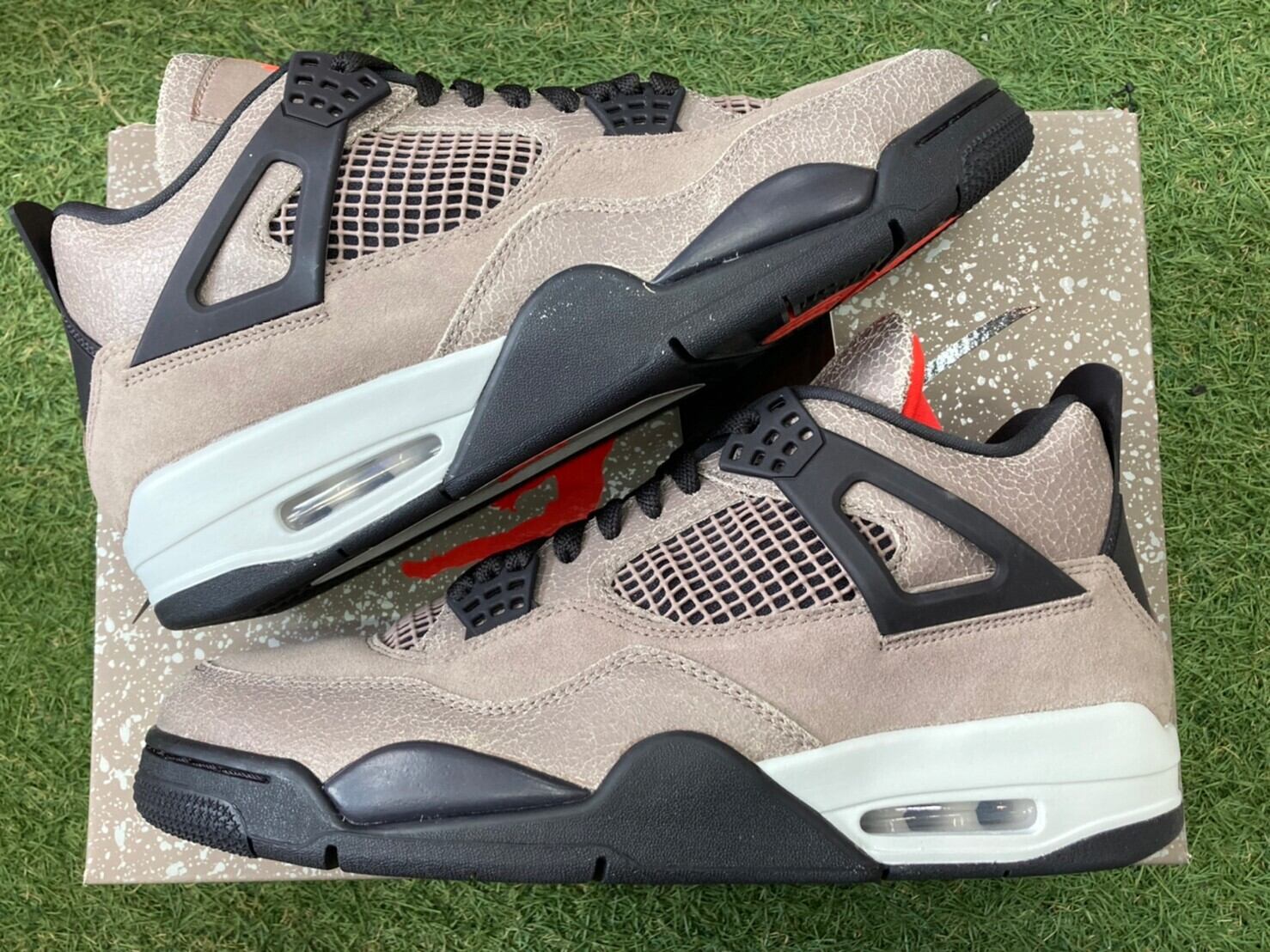 Nike AIR jordan4 Taupe Haze 28cm