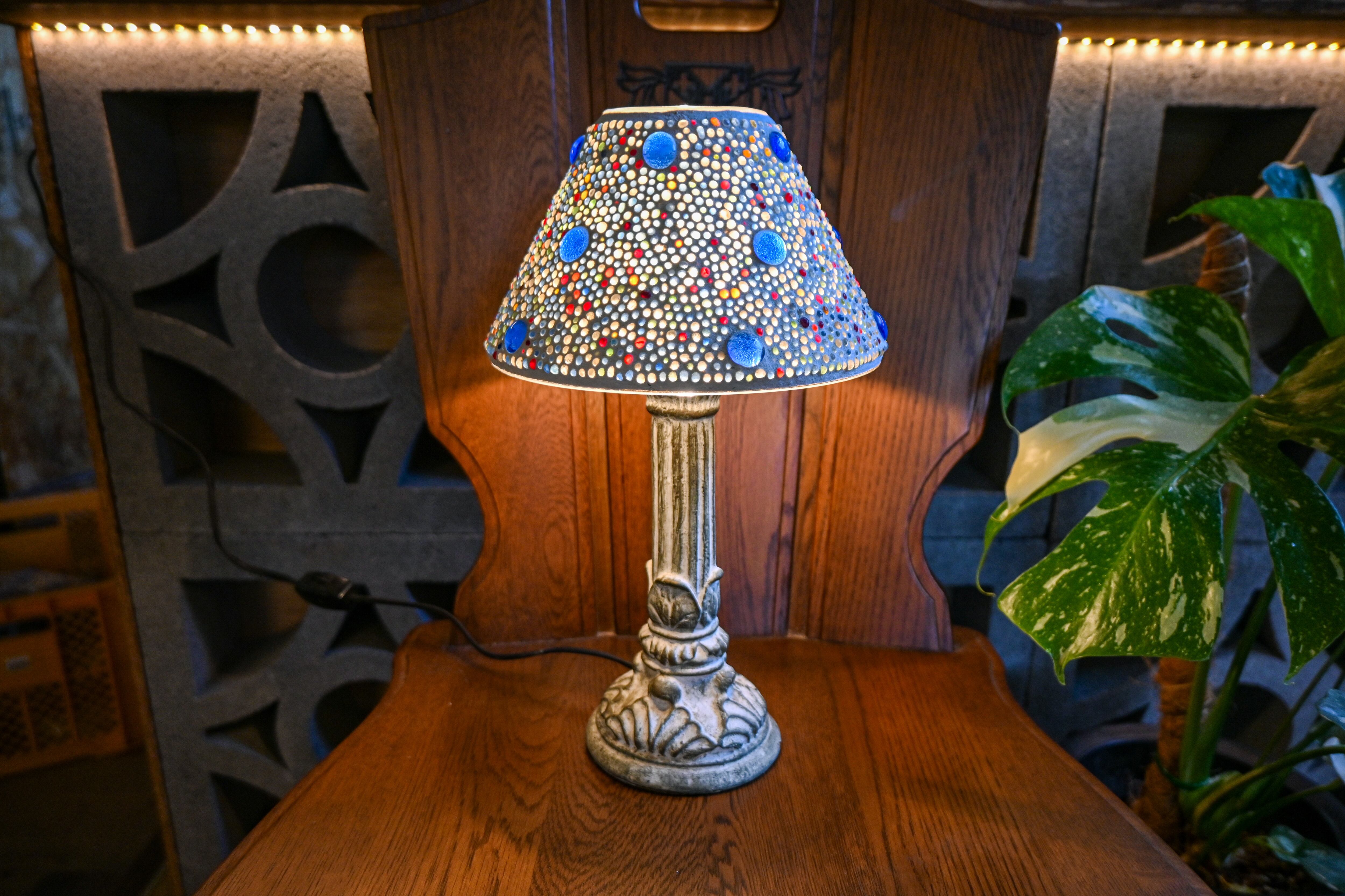 stained glass tablelamp