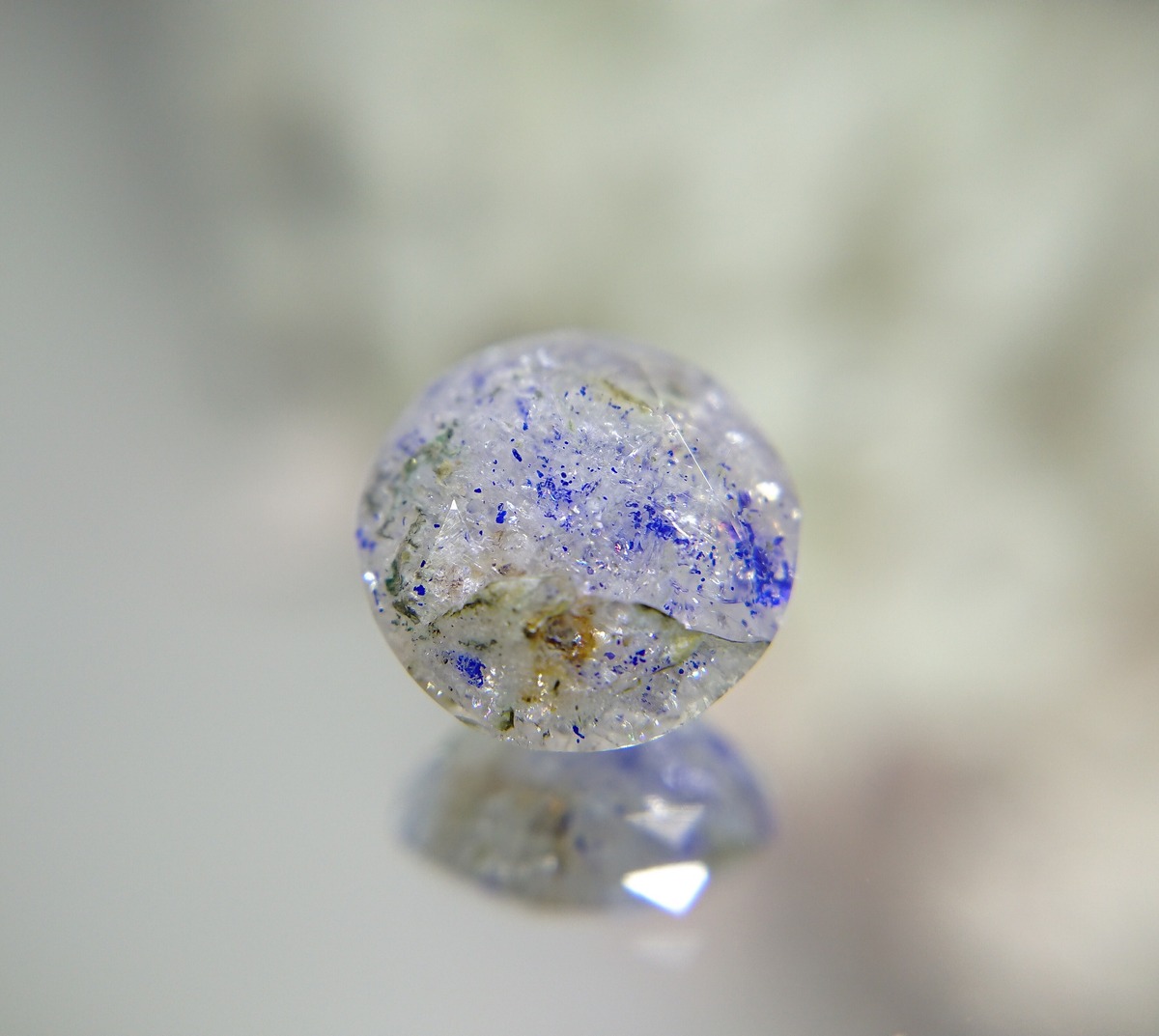 ラズライトインスキャポライト 2.2ct 【1868】 天然石 ルース  