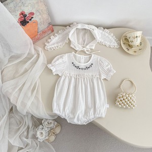 【BABY】ウサギ刺繡ホワイトロンパース＆帽子