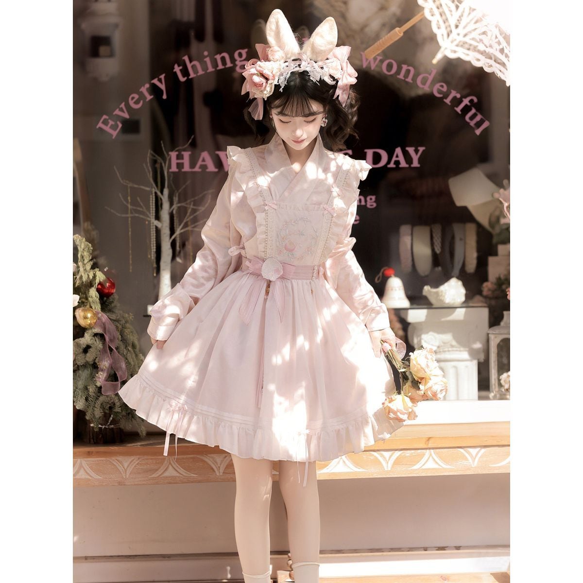 桃源郷のひな祭り 〜桃の花刺繍とフリルエプロンメイド服〜 | Maiden's