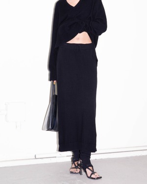 2000s cashmere knit skirt
