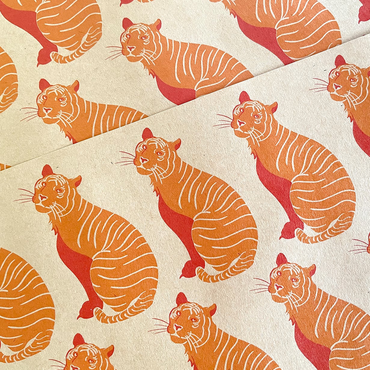 虎の包装紙〈10枚入〉A4サイズ ラッピング デザインペーパー ブック